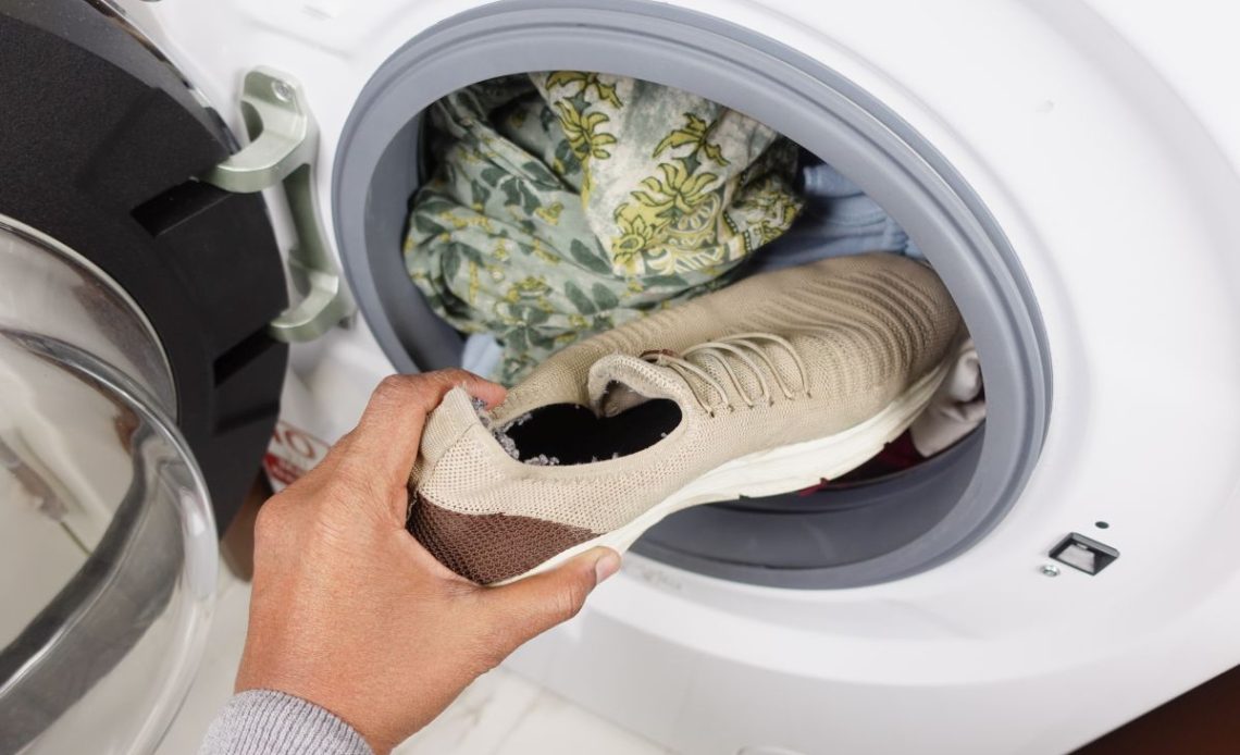 buty sportowe w pralce